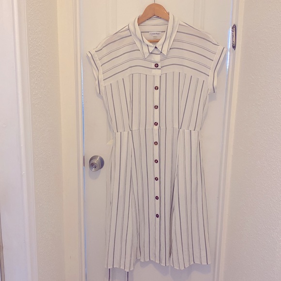 Dress - Picture 3 of 6